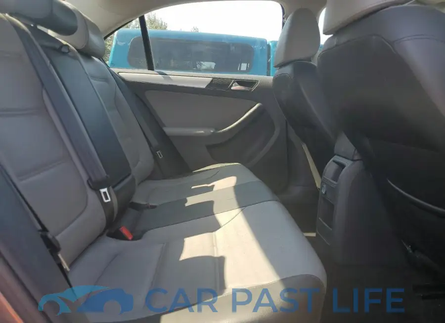 3VW637AJ5GM374836# 10