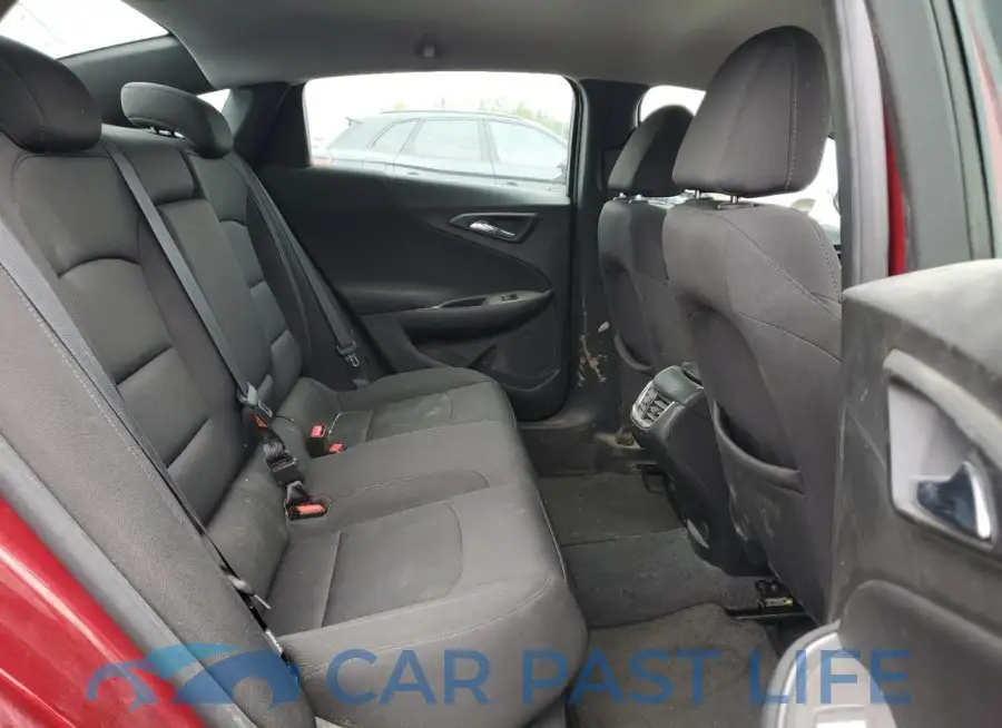 1G1ZD5ST8KF104082# 10