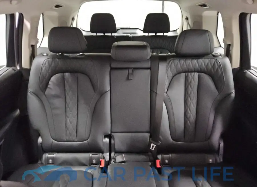 5UX23EM08T9077074# 10