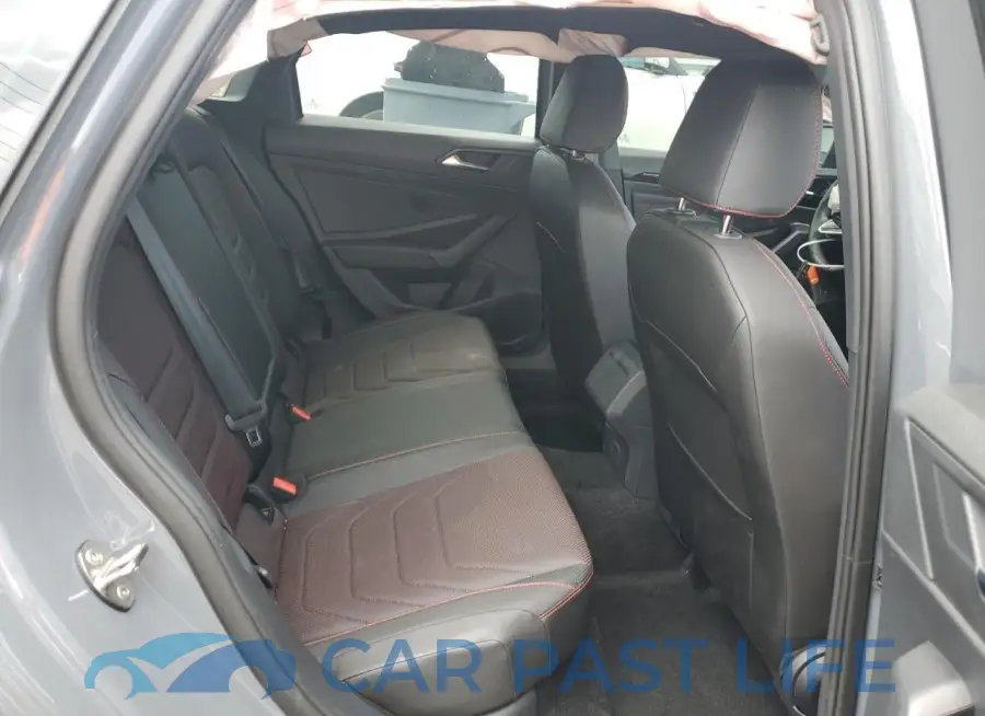 3VW2T7BU6RM004084# 10