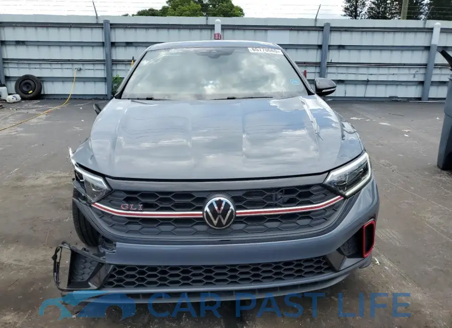 3VW2T7BU6RM004084# 5