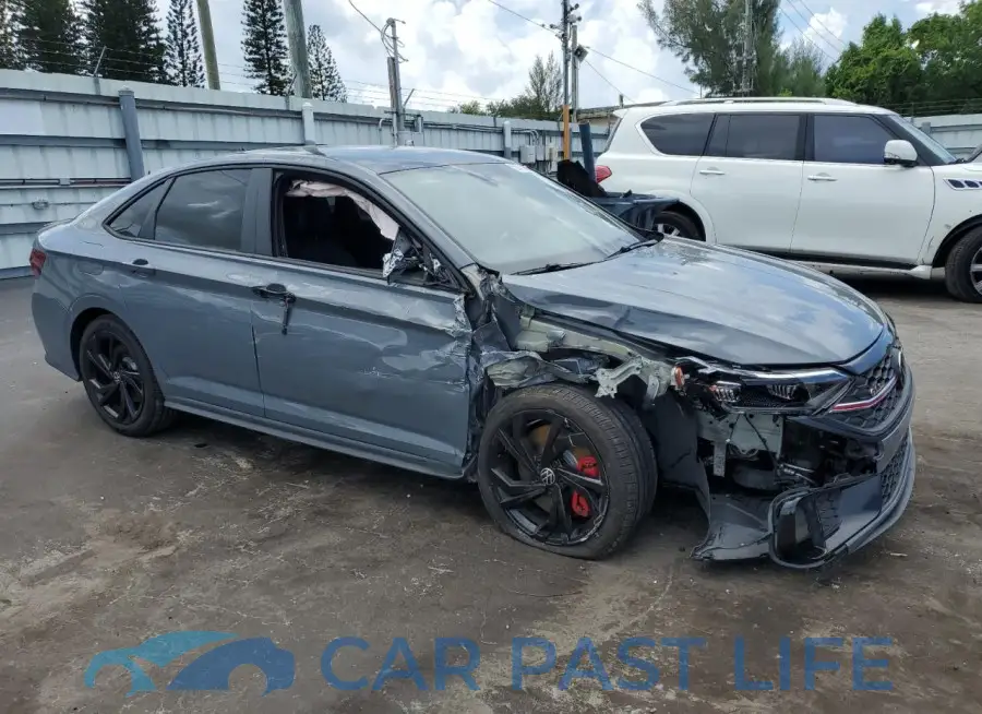 3VW2T7BU6RM004084# 4