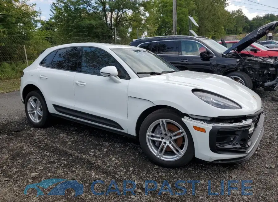 WP1AA2A57PLB08257# 4
