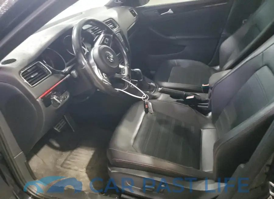 3VW4T7AJ4HM333221# 7