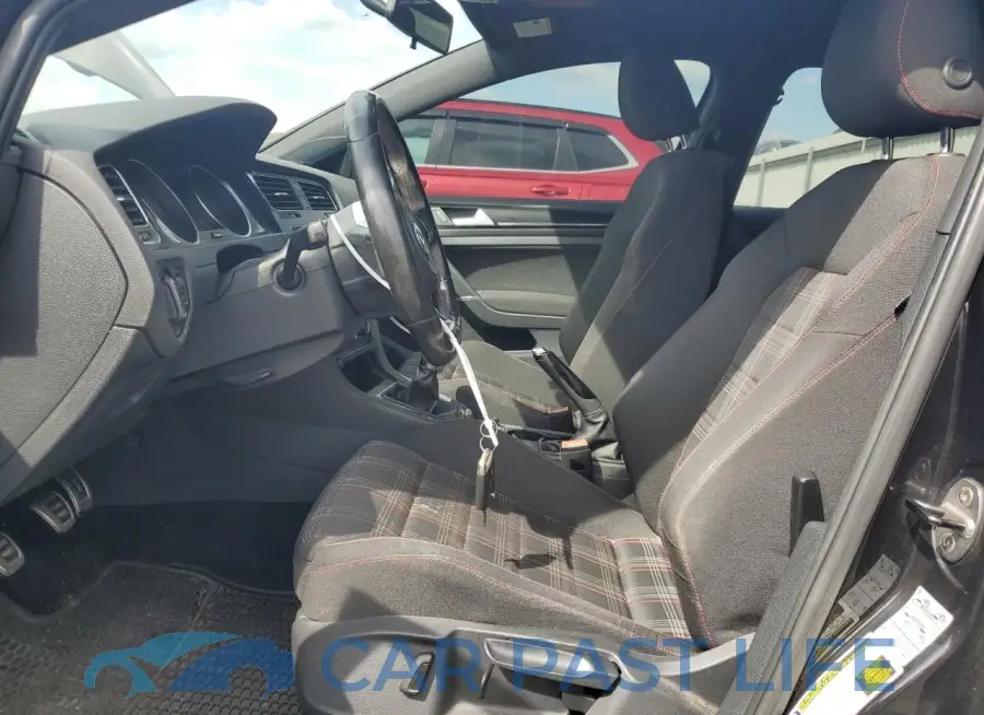 3VW5T7AU3GM039970# 7