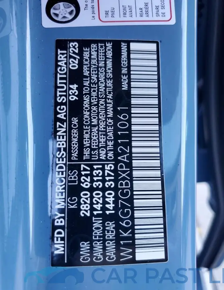 W1K6G7GBXPA211061# 12