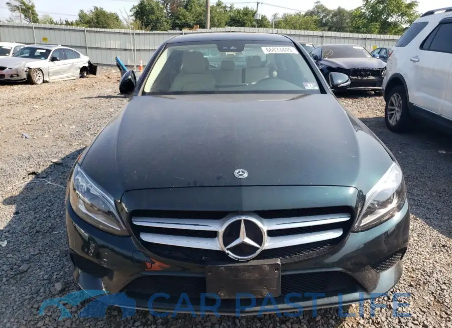 WDDWF8EB4KR511541# 5