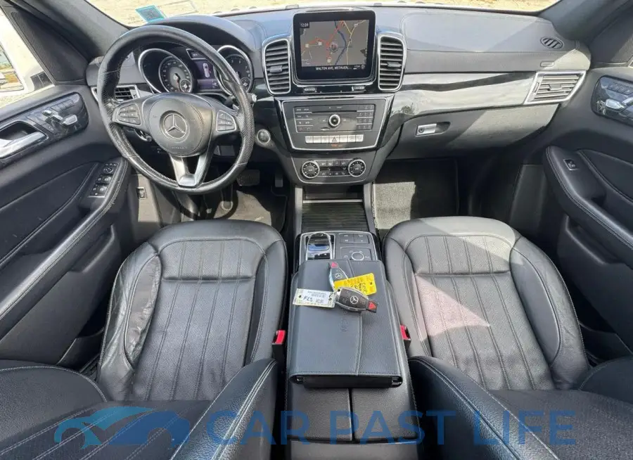 4JGDF6EE2JB105826# 9