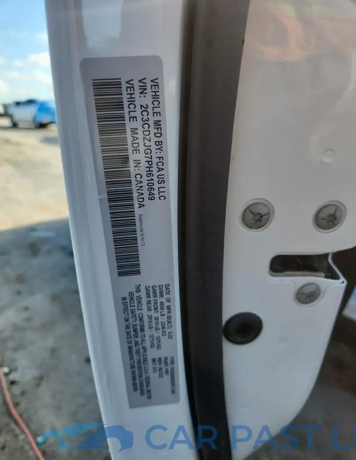 2C3CDZJG7PH610649# 12