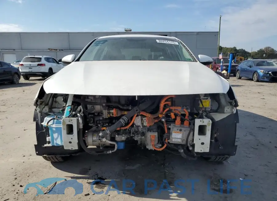 KNAGT4LE5J5020315# 5