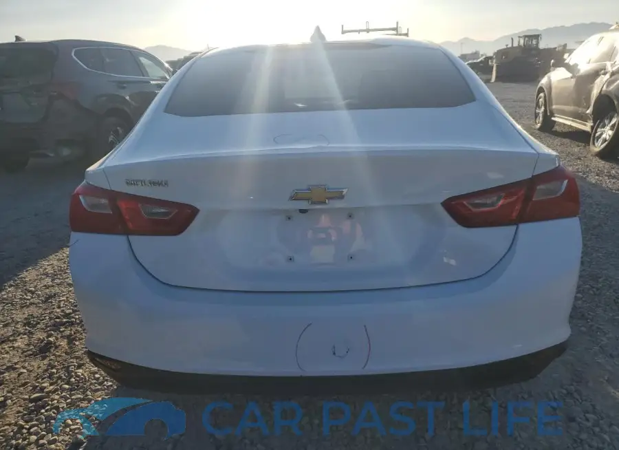 1G1ZB5ST9JF266274# 6