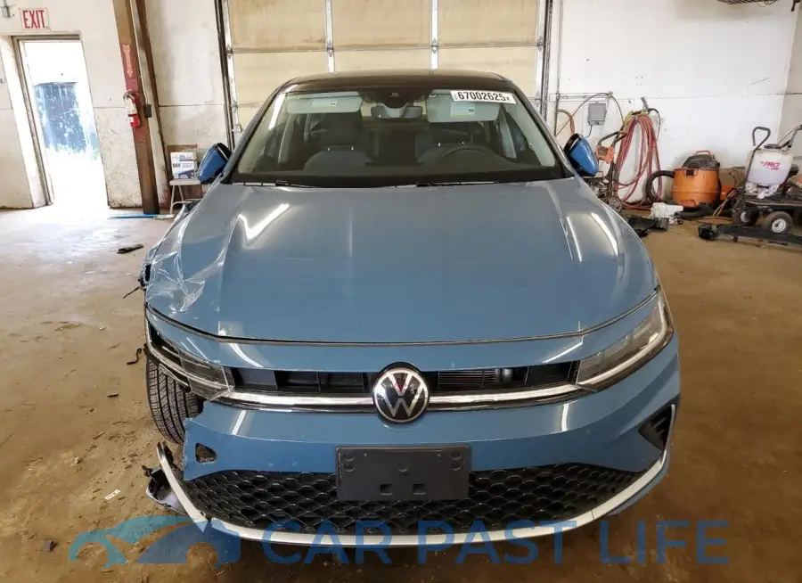 3VW7X7BU2SM046249# 5