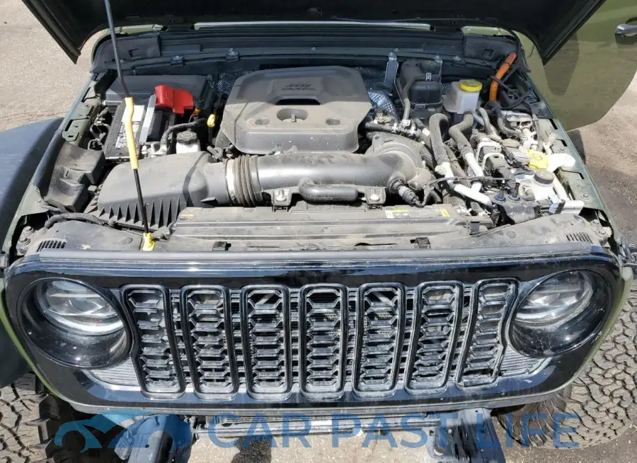 1C4RJXN68RW211922# 11