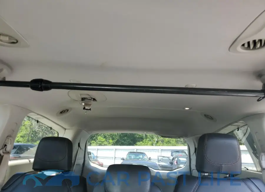 2C4RC1EG3HR560560# 10
