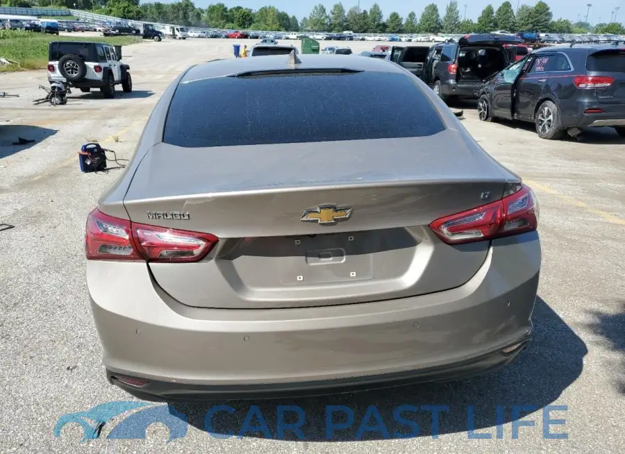 1G1ZD5ST3NF139682# 6