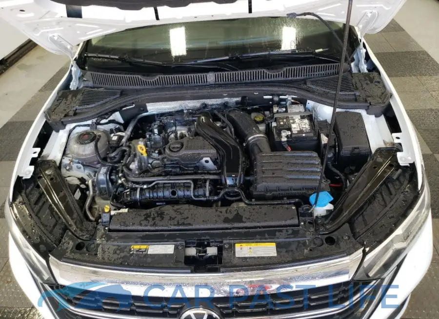 3VW5M7BU4RM036851# 11