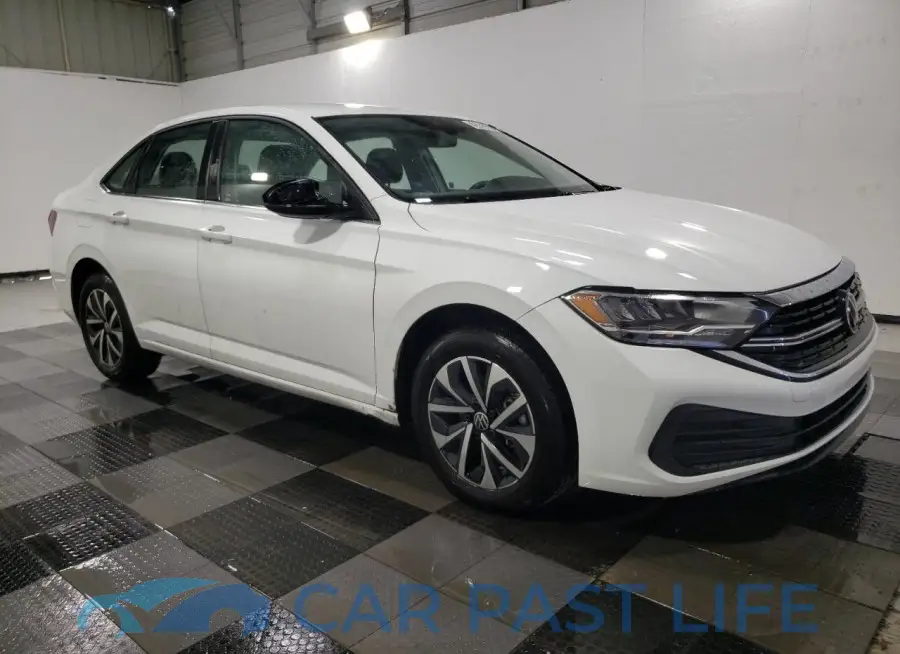 3VW5M7BU4RM036851# 4