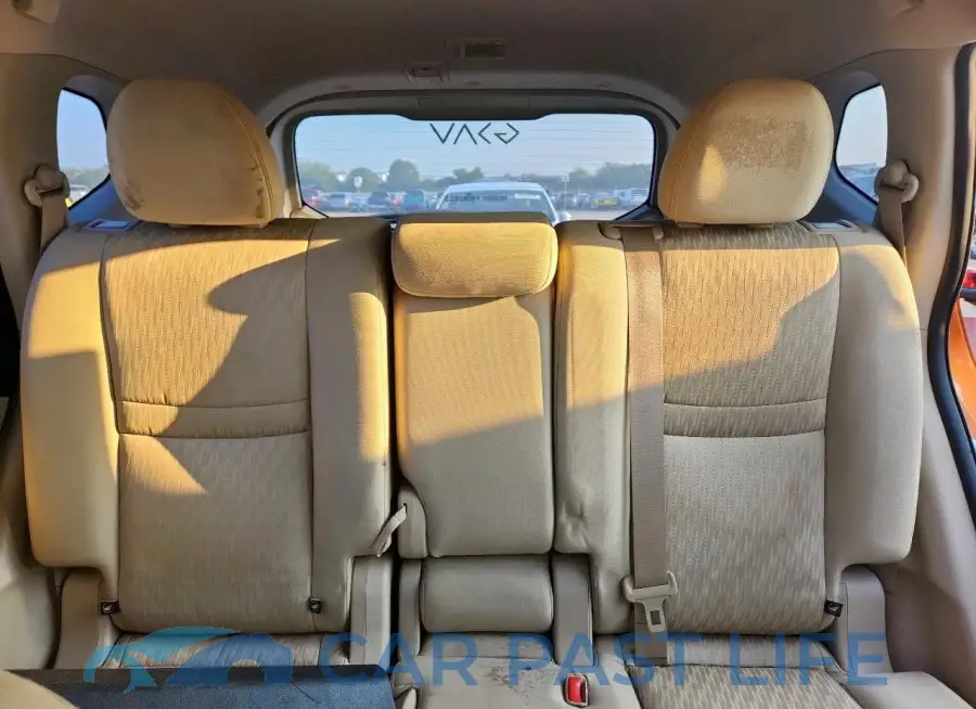 JN8AT2MT3HW388124# 10