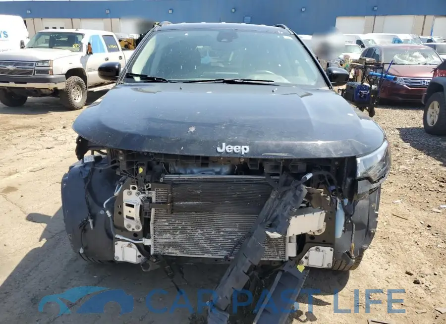 3C4NJDFB9NT117752# 5