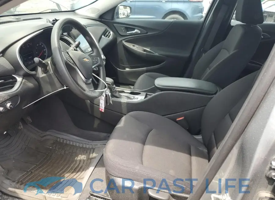 1G1ZB5ST1PF181695# 7