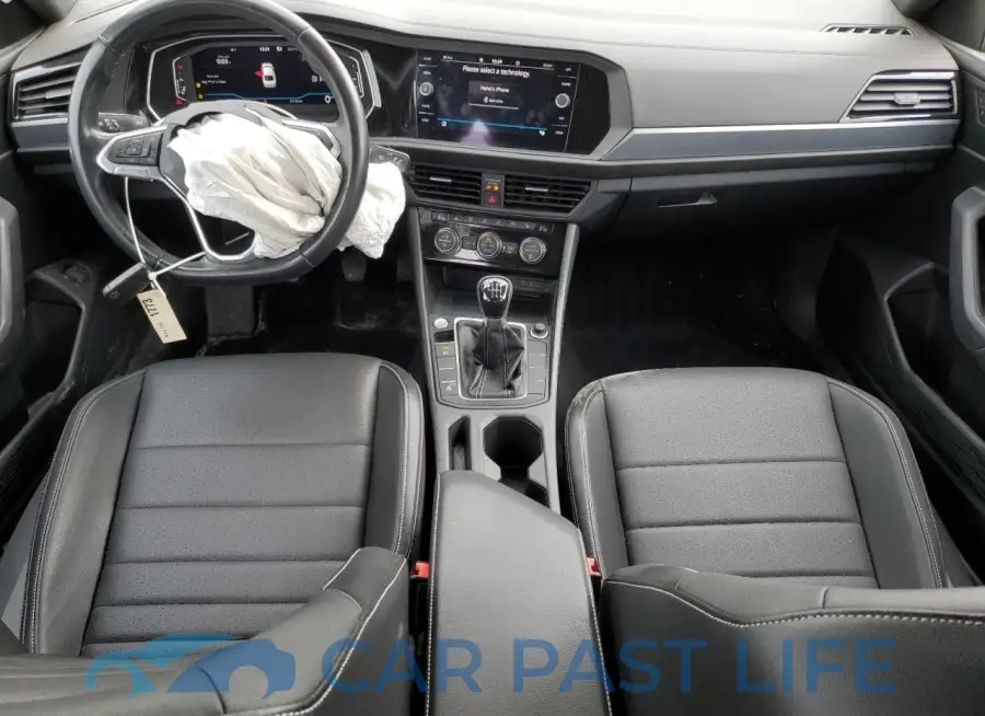 3VWFM7BUXNM028073# 8