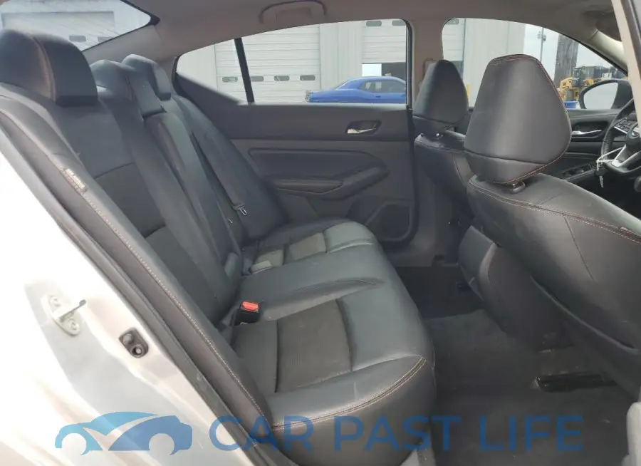 1N4BL4CV3KC126049# 10