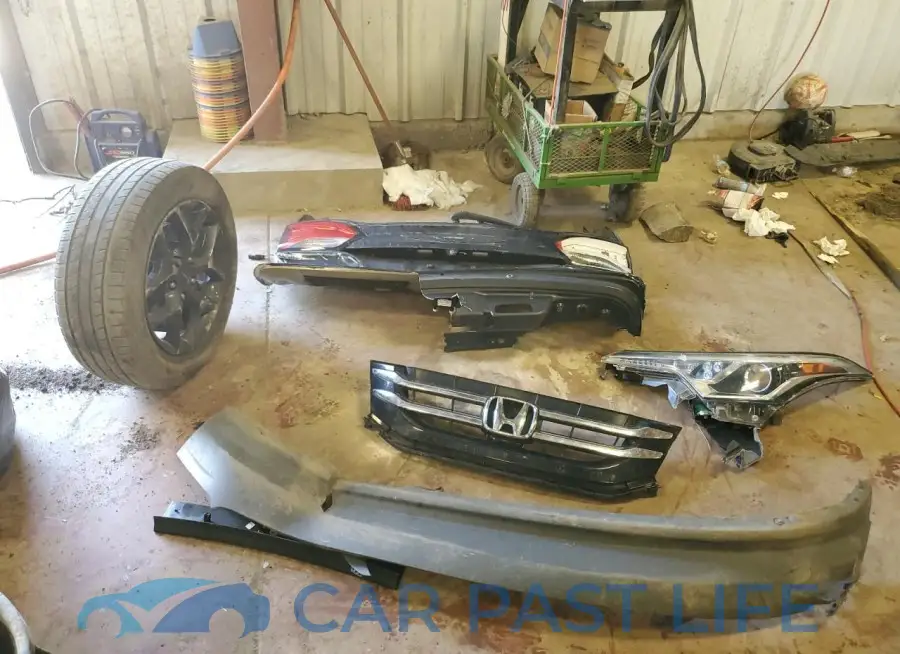 2C4RC1FG8JR306041# 13
