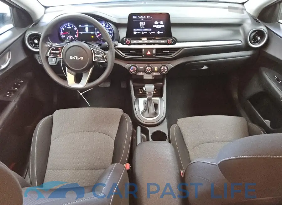 3KPF24AD9PE616133# 8