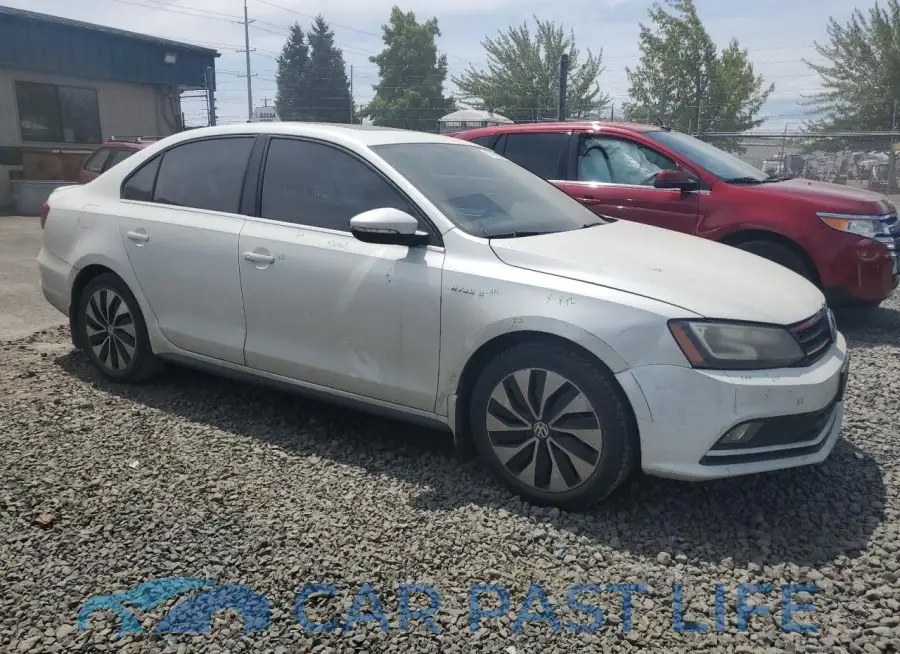 3VW637AJ4GM272721# 4