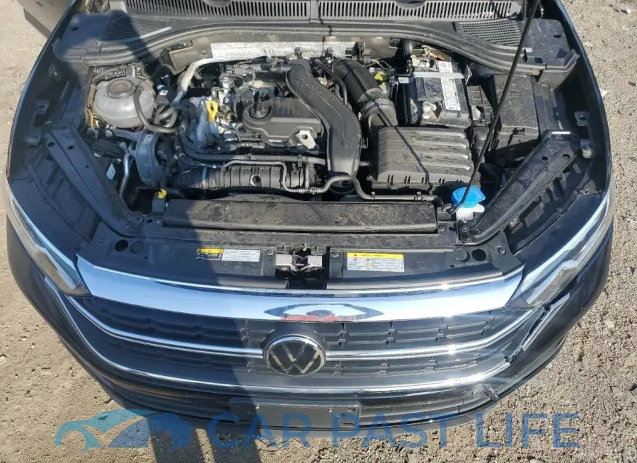 3VW7M7BU7RM095370# 11