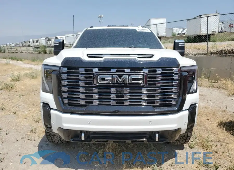 1GT4UYEY3SF157735# 5