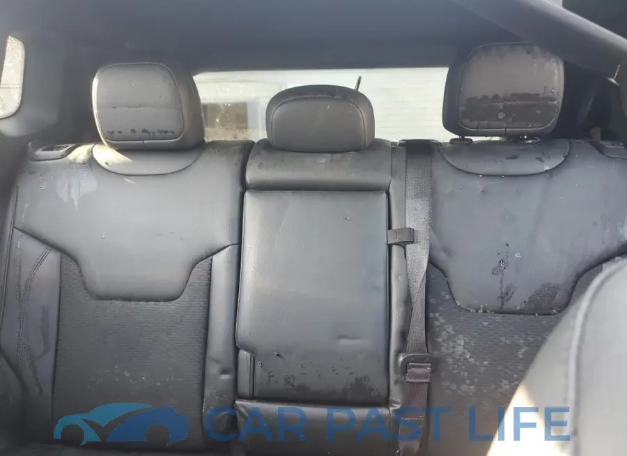 3C4NJDBN2ST548851# 10