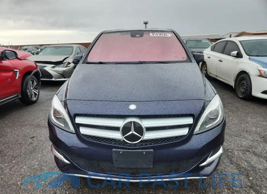 WDDVP9AB7HJ015256# 5