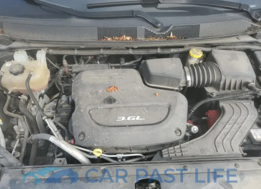 2C4RC1GG1JR232993# 12