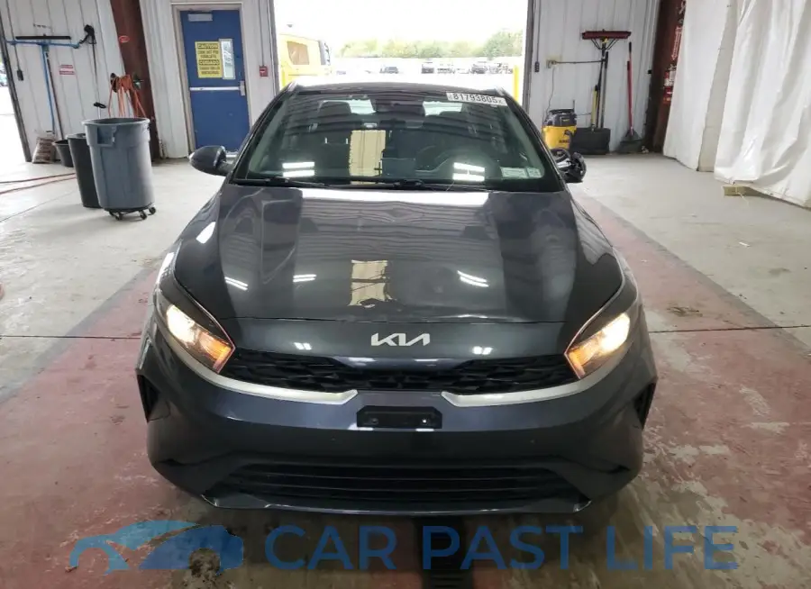 3KPF24AD8NE431598# 5