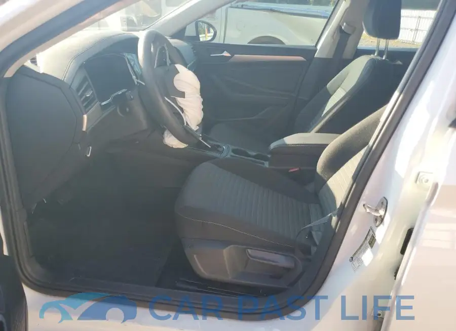 3VW5M7BU5PM008022# 7