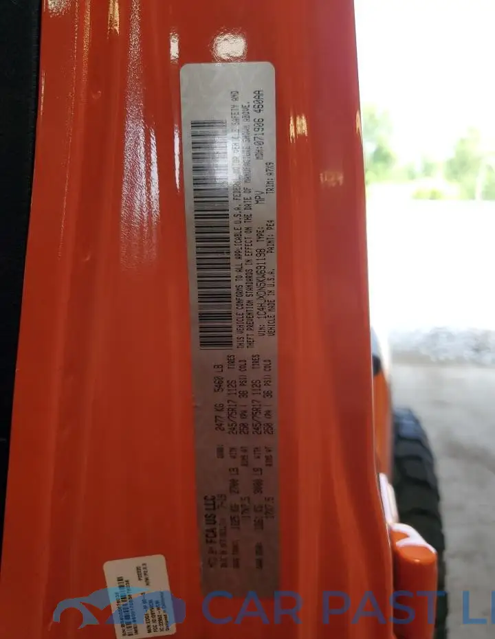 1C4HJXDN5KW691198# 13