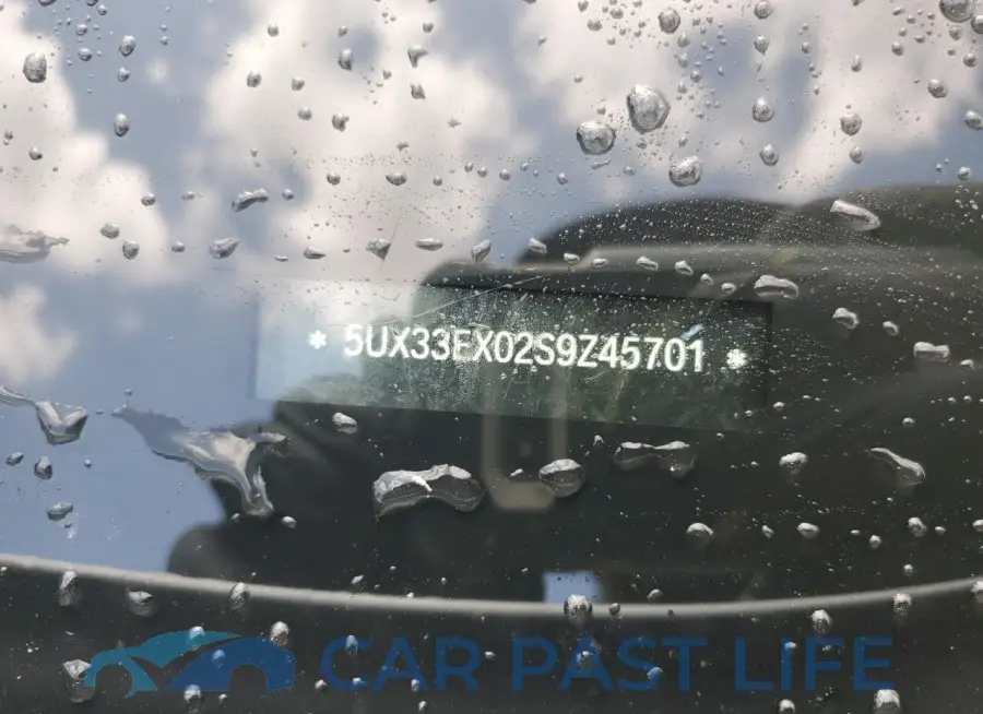 5UX33EX02S9Z45701# 13