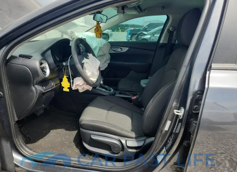 3KPF24AD1RE697812# 7