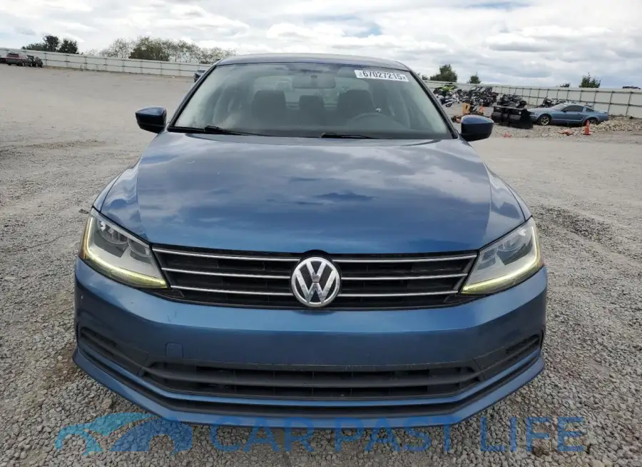 3VW2B7AJ7HM372766# 5