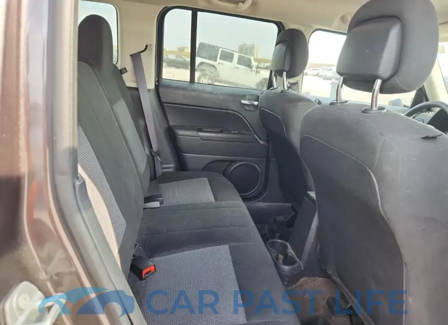 1C4NJPBB9HD172848# 11