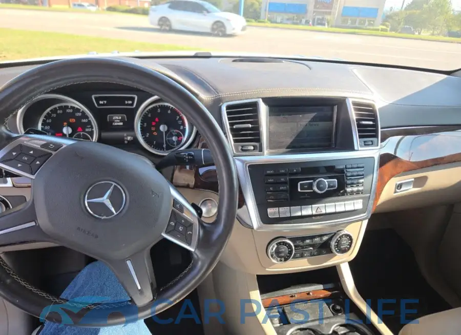 4JGDF7DE2GA638720# 9