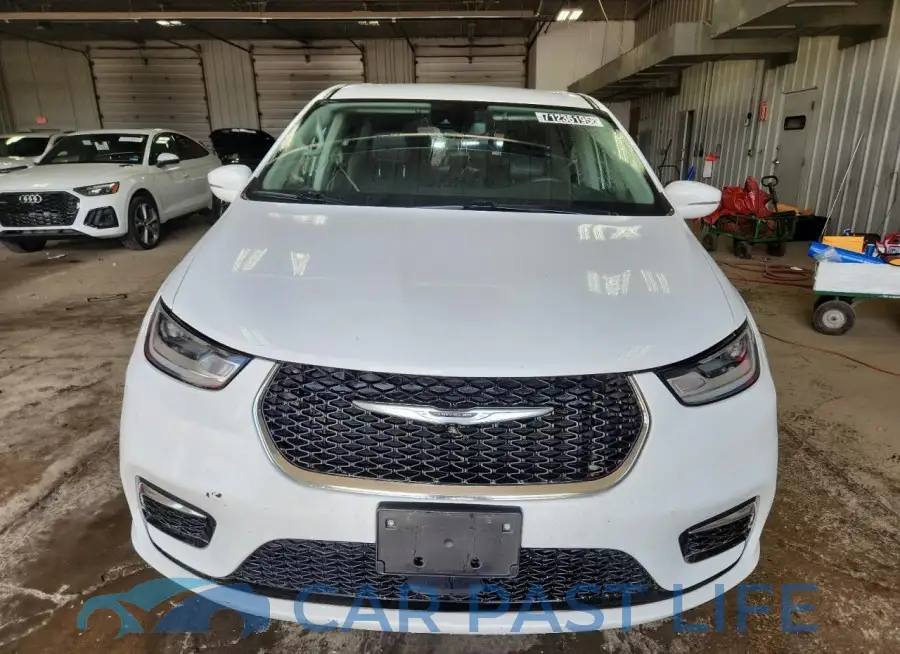 2C4RC1L70NR147946# 5