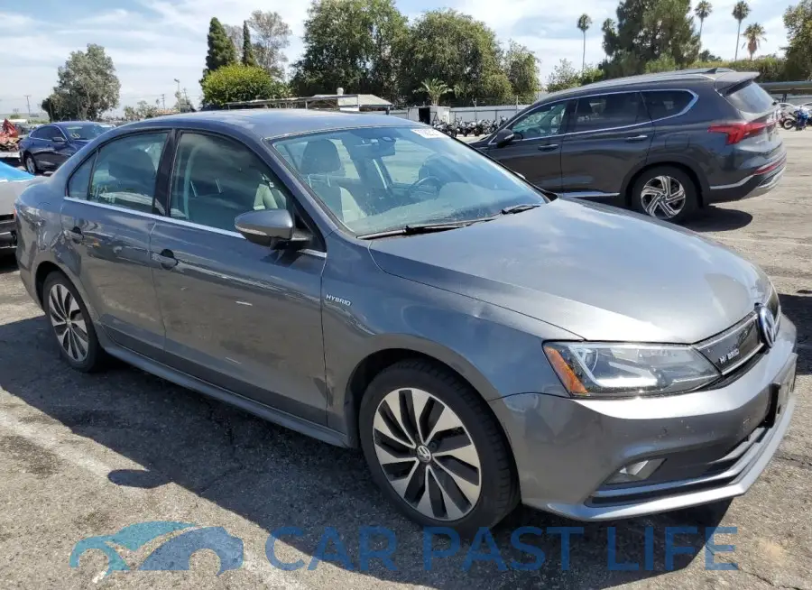 3VW637AJ9GM245417# 4