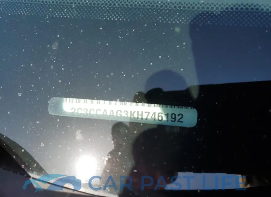 2C3CCAAG3KH746192# 12