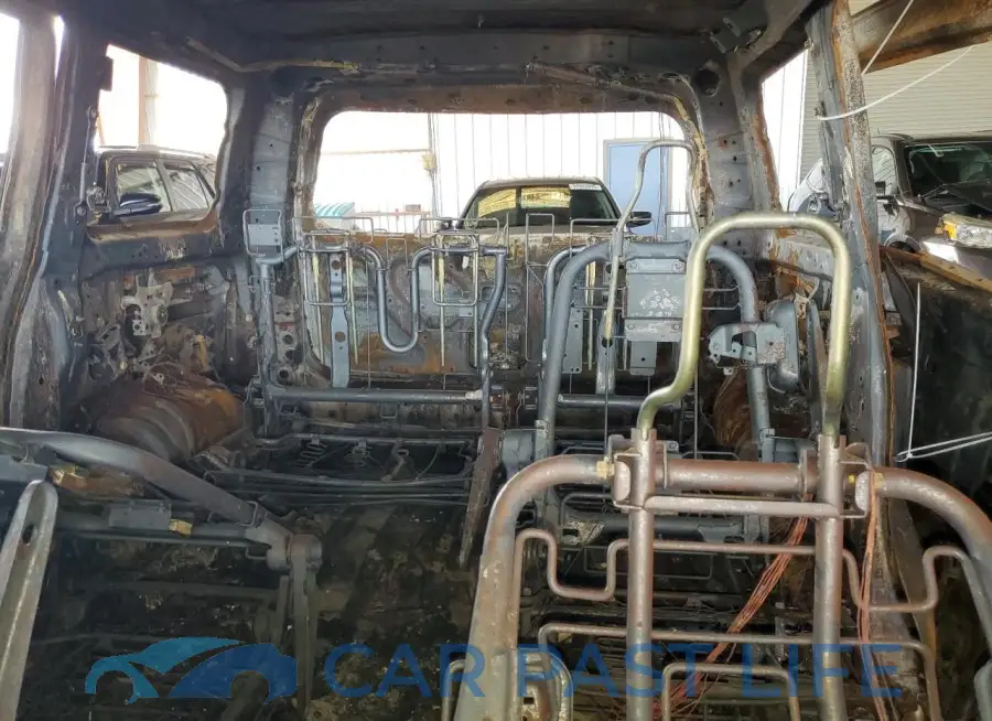 JN8AE2KP5G9153835# 10