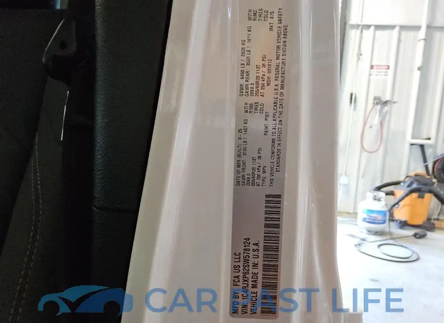 1C4RJXP62SW578124# 13