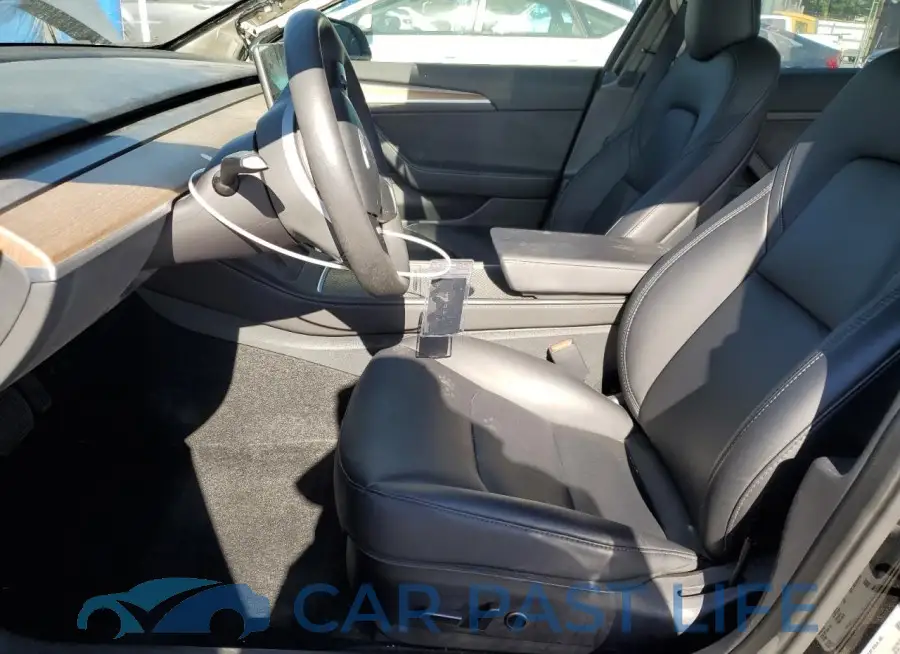 5YJ3E1EAXPF470733# 7