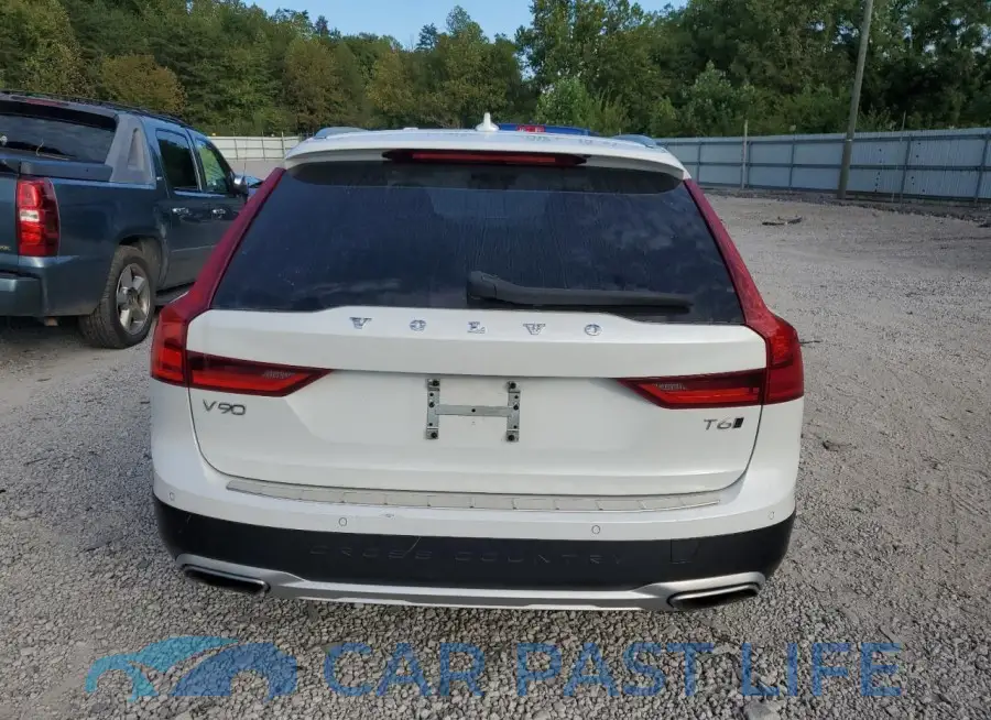 YV4A22NL7L1115557# 6