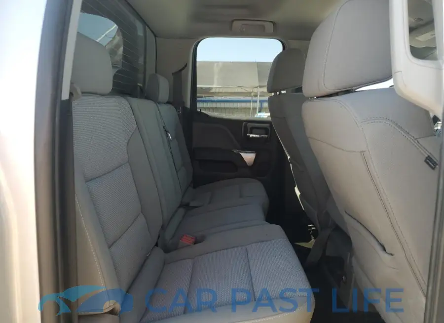 1GCVKREC9JZ378077# 10